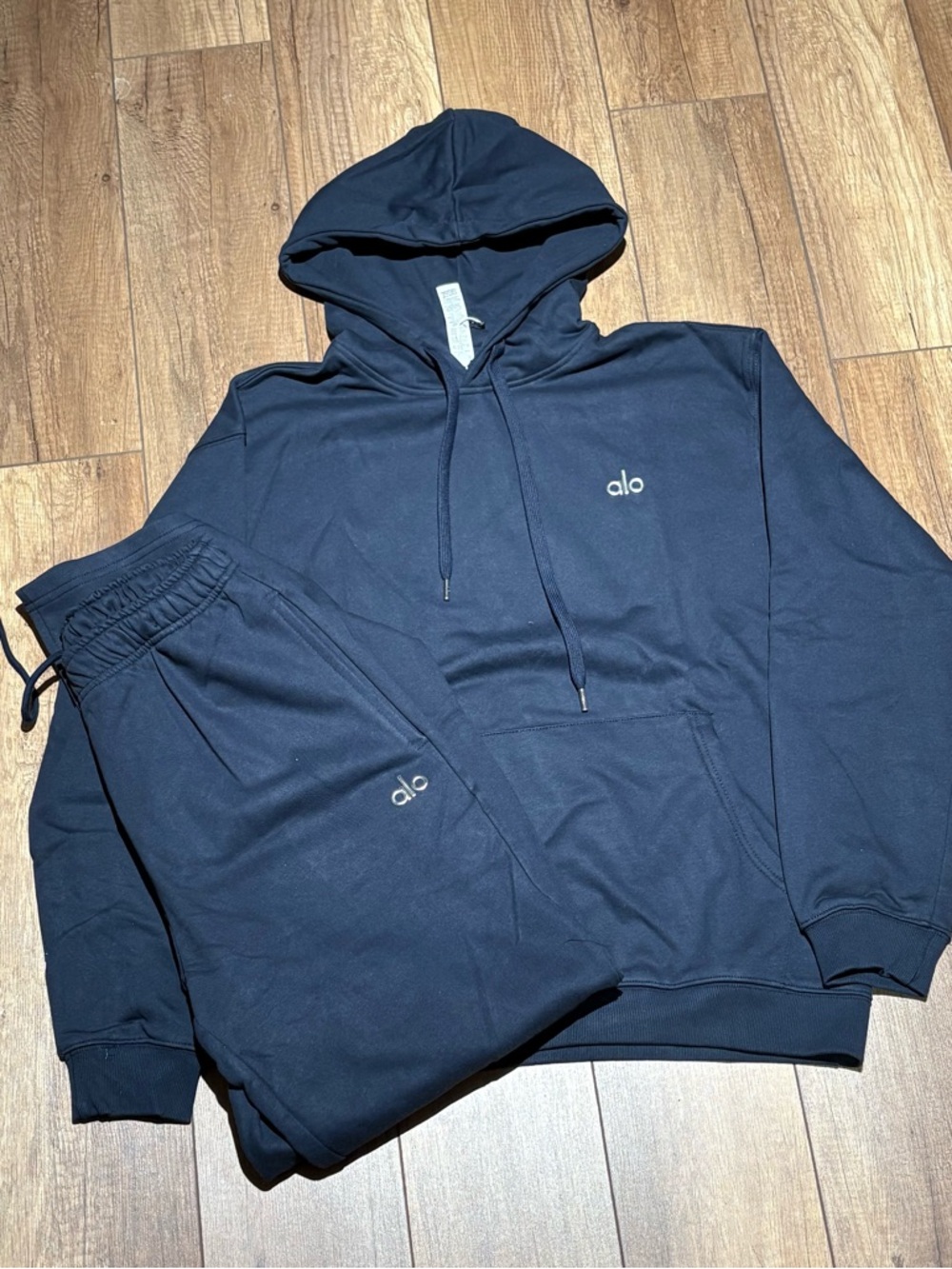ALO Yoga Navy Blue Hoodie and Jogger Sweatpants Set Unisex Mens Medium Brand New